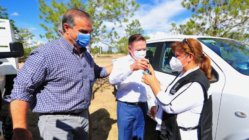 Realizan Aispuro y Salúm, entrega histórica de vehículos al municipio de Durango