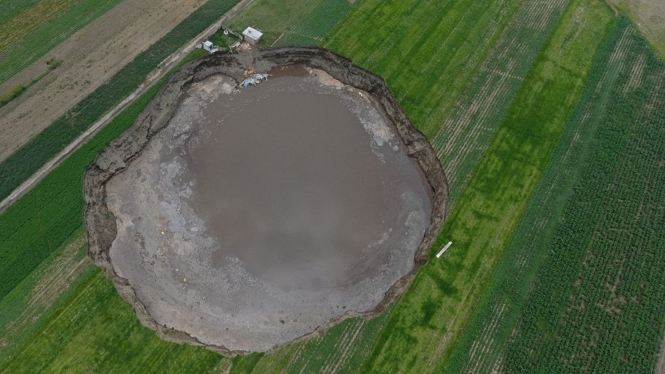 ACABA VIVIENDA. El fin de semana, se destruyó la construcción cercana al foso. Foto: Enfoque