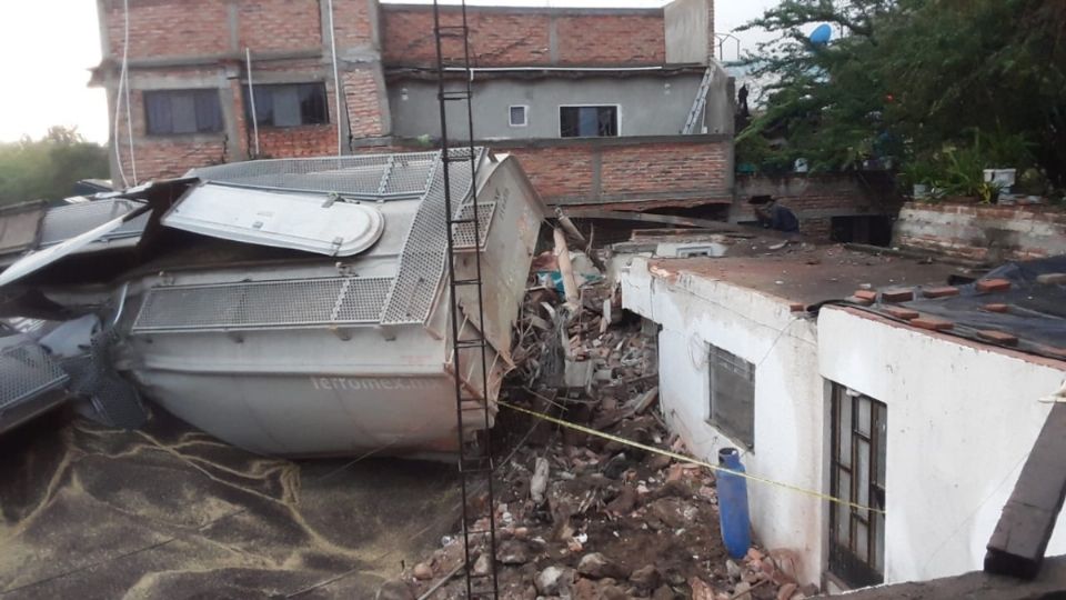 Al menos un hombre perdió la vida por el percance. FOTO: ESPECIAL