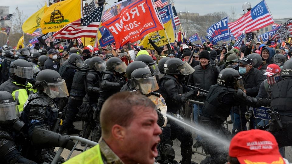 Los extremistas violentos 'son una gran amenaza para el país en 2021', aseguró el funcionario. Foto: AFP