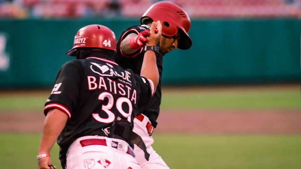 El equipo felino venció 8-6 a la novena jarocha en el segundo juego Foto: Especial