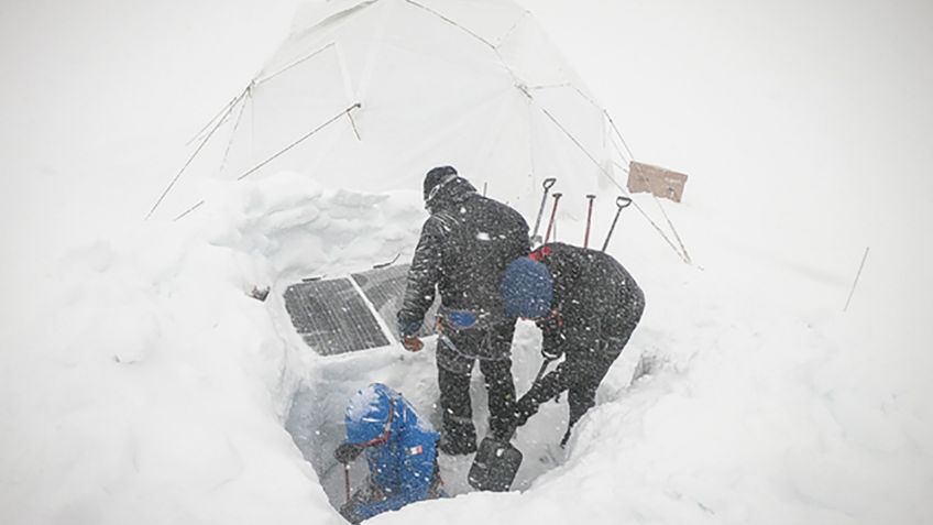 Extraen hielo prehistóricos de glaciares de los Alpes italianos, ¡podrían guardar los secretos del cambio climático!