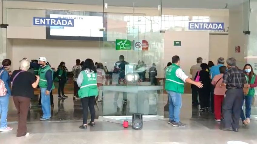 Covid-19 | Agilizan vacunación en WTC tras aglomeraciones