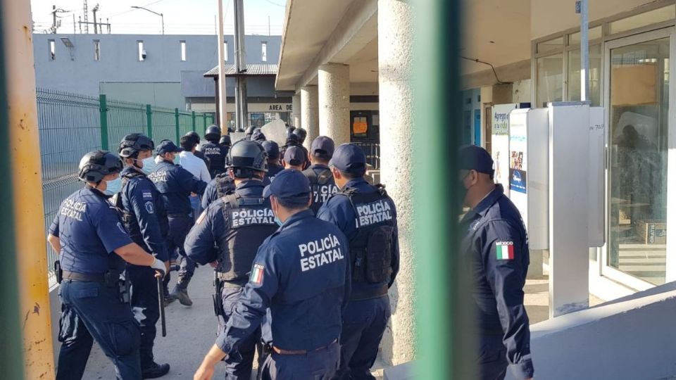 Al menos 100 policías realizaron un operativo para controlar la situación en el penal. Foto: Javier Armando de la Rosa Valdez 