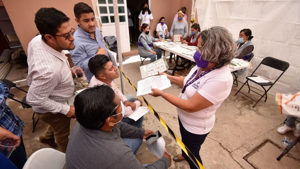 La adición al artículo 74 de la Ley Federal del Trabajo que proponen, establece como obligatorio “el día siguiente a la elección”