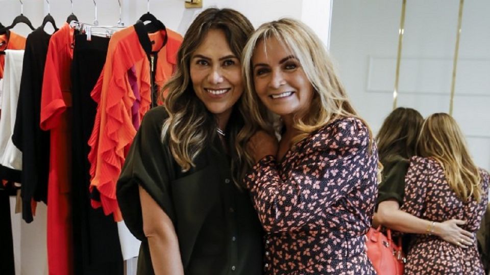 Para celebrar la apertura de su nueva boutique en Polanco, Raquel Orozco reunió a amigas como Rosaura Henkel. Foto: JDS Agencia
