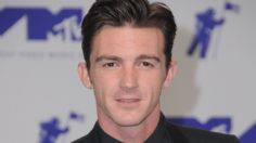 Drake Bell canta "La Camisa Negra" con total calma y le llueven críticas por tener "alma negra"