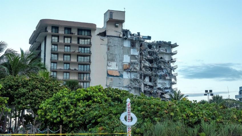 VIDEOS captan instante de derrumbe de edificio de 12 pisos en Miami