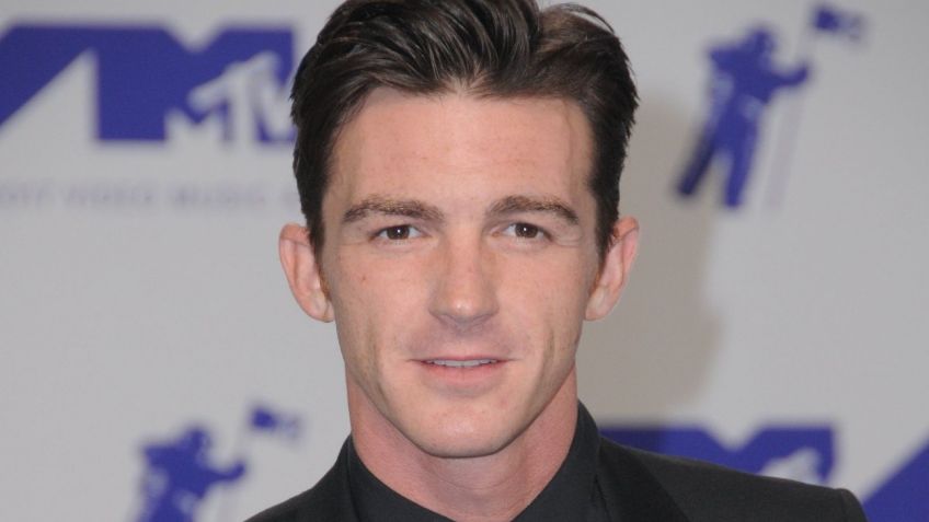 Drake Bell canta "La Camisa Negra" con total calma y le llueven críticas por tener "alma negra"