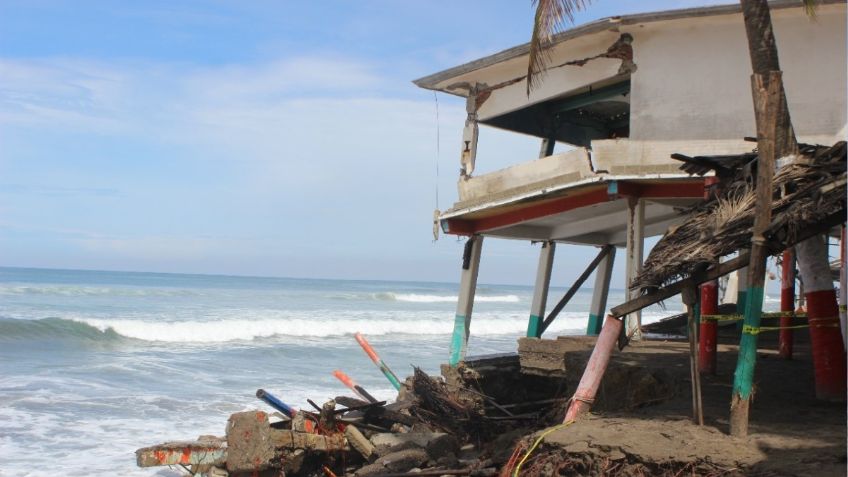 Por tormenta tropical Enrique, cierra puerto internacional de Lázaro Cárdenas