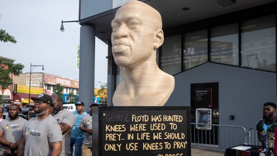 La estatua fue vandalizada. Foto: AFP