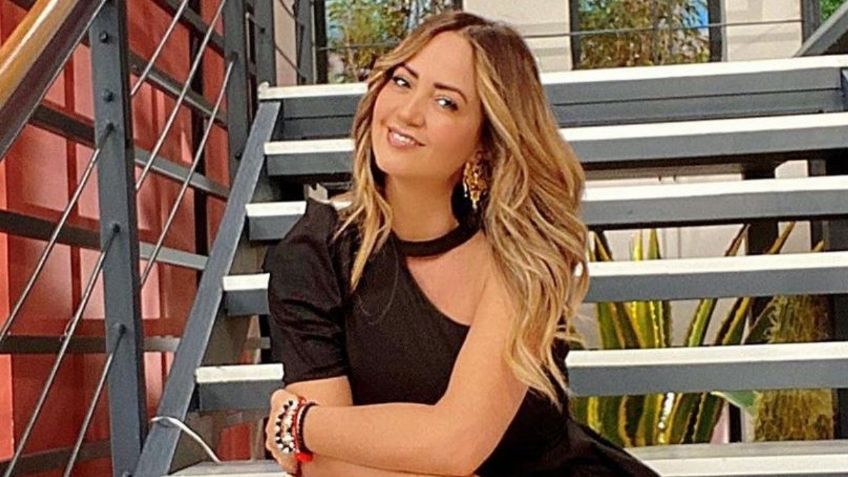 Andrea Legarreta enseña de más desde el programa Hoy, así la traicionó su escotada blusa