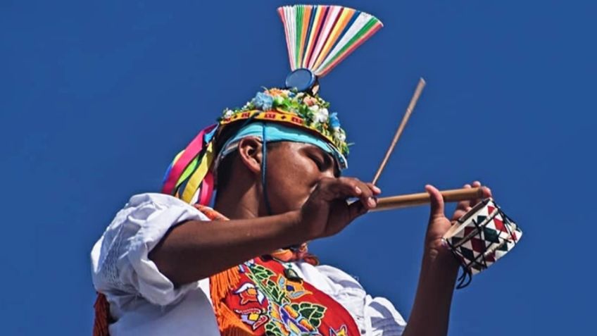 Voladores de Papantla denuncian ante la FGJ a Arath de la Torre por polémico comercial | VIDEO