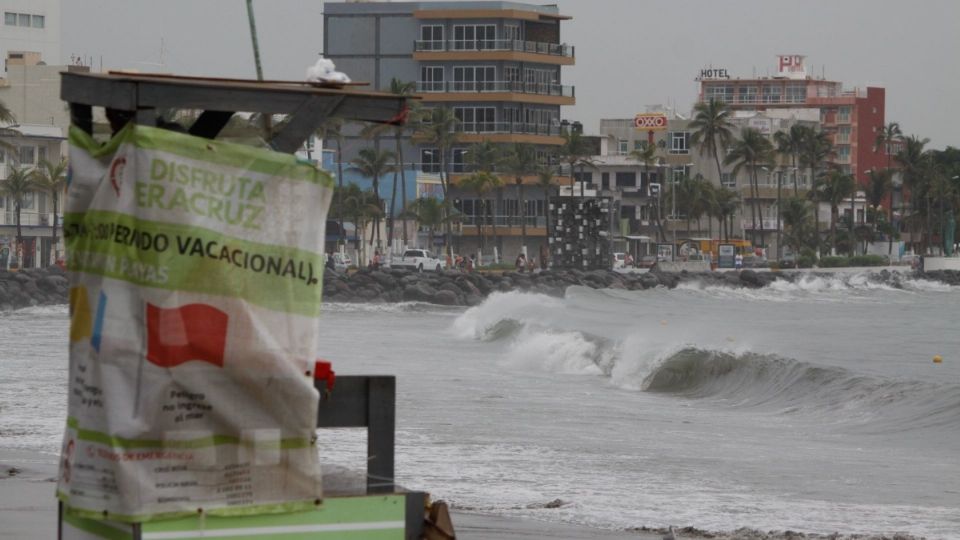 El Huracán Enrique continuará intensificándose frente a las costas de Colima y Michoacán. FOTO: Cuartoscuro