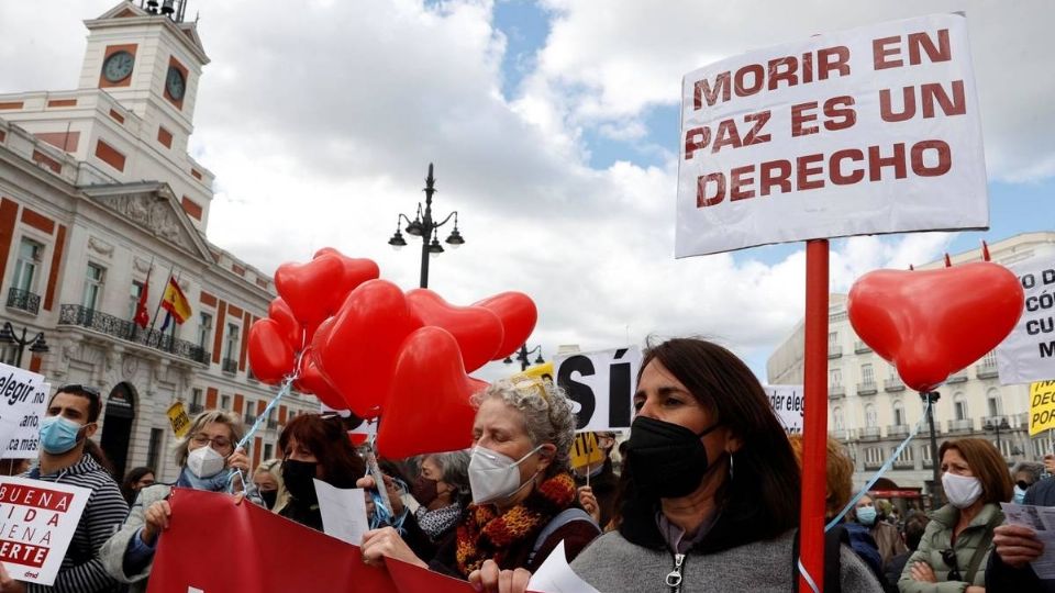 España aprueba la eutanasia. Foto: Especial.