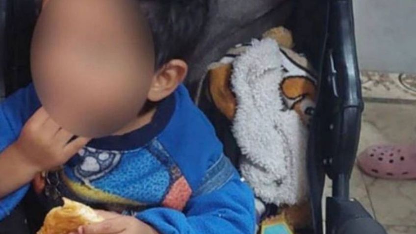 CDMX: Abandonan a niño de 3 años dentro de una carriola en la colonia Doctores