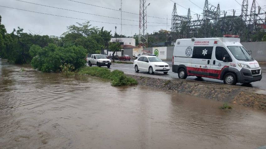 Se activan albergues, Plan DN-III y Plan Marina en Lázaro Cárdenas, Michoacán, por afectaciones de "Enrique"