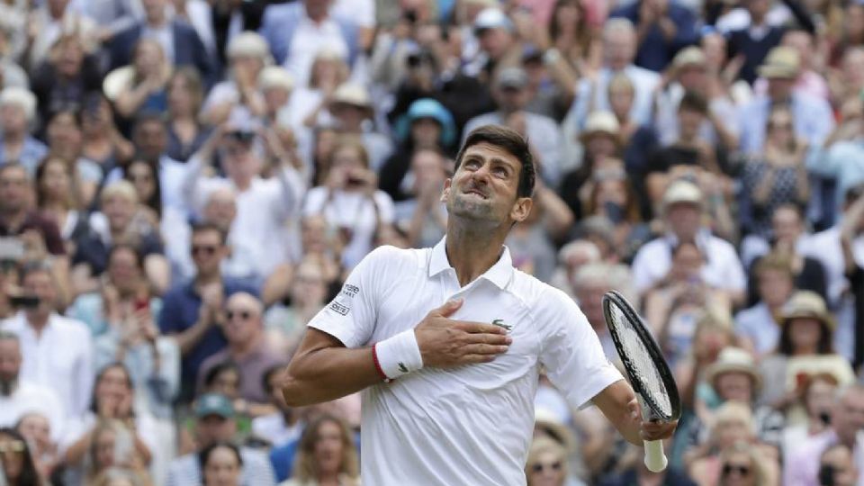 Comienza Wimbledon, y el serbio buscan mantener vivo el sueño de conquistar el Grand Slam