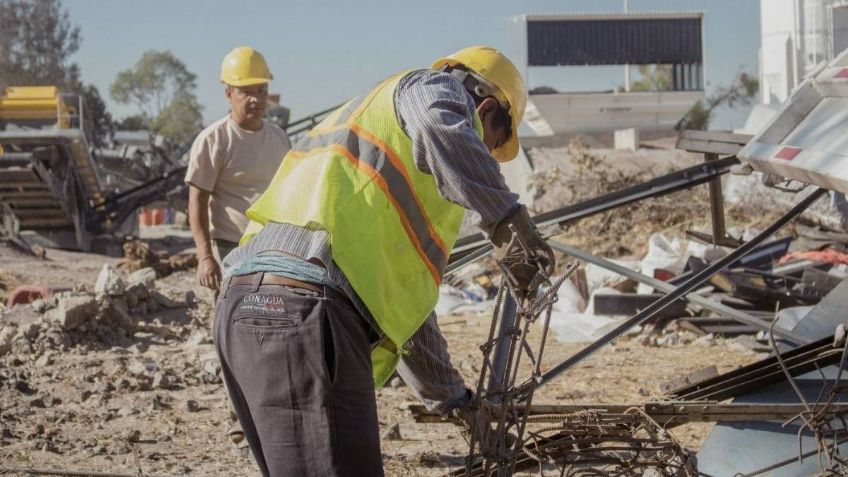 ¿Eres trabajador de la construcción y deseas terminar tus estudios? Así puedes hacerlo