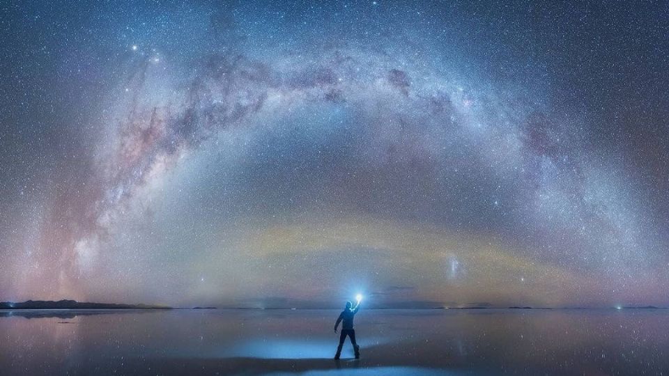 Imagen de las estrellas desde el Salar de Uyuni, Bolivia. Foto: Instagram