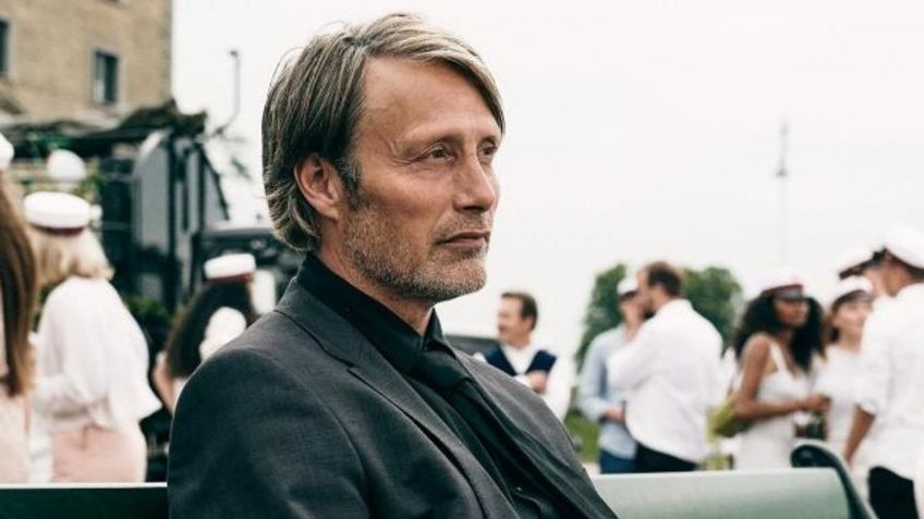 Mads Mikkelsen se acercó a Jhonny Depp para hablar sobre "Animales Fantásticos 3"