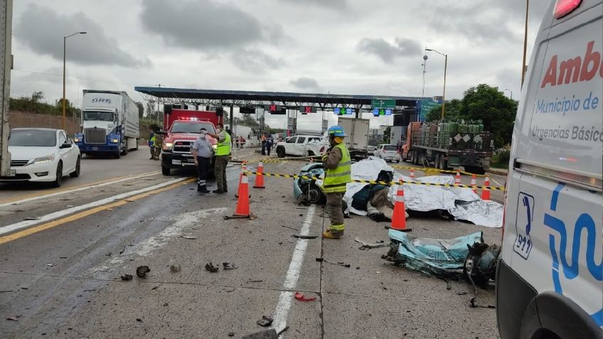 Jalisco: Accidente en carretera de Jalostotitlán deja 4 muertos y 8 lesionados