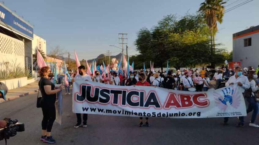 Guardería ABC: Con marcha recuerdan recuerdan a las víctimas del incendio