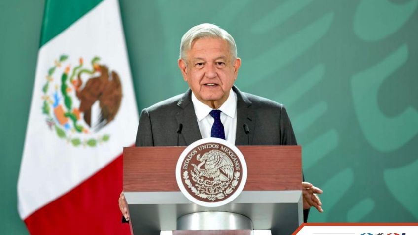 AMLO celebra jornada electoral; asegura que ganó la democracia