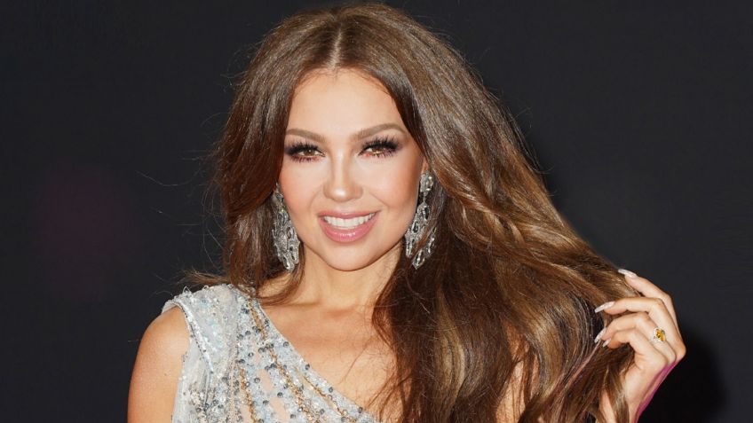 Thalía luce espectacular figura a sus 49 años y ¡en TRAJE DE BAÑO! | VIDEO