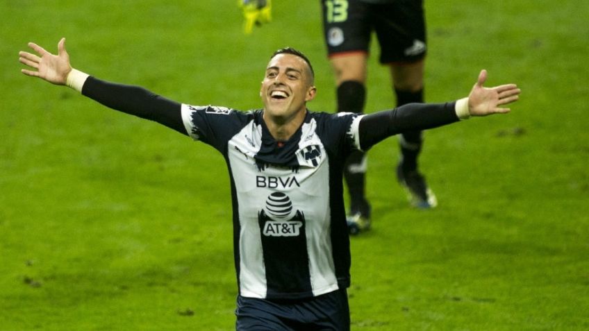 ¡No canta mal las rancheras! Así fue la novatada de Rogelio Funes Mori en la Selección Mexicana: VIDEO