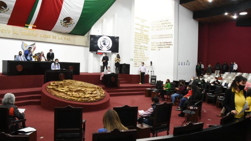 HACEN HISTORIA. Los diputados aprobaron la medida con mayoría de Morena. Foto: Especial