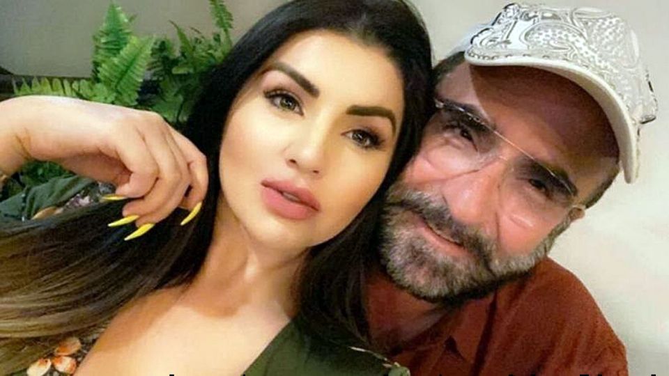 Vicente Fernández Jr. aseguró que tiene una relación sólida con su novia Mariana González. Foto: Especial