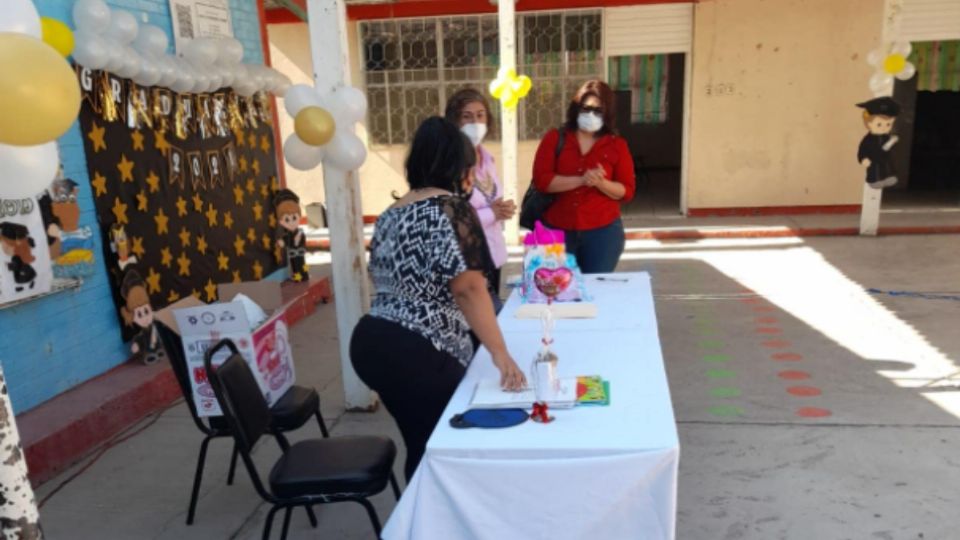 Niño con Síndrome de Down sufre discriminación y no es invitado a su ceremonia de graduación. Foto: Facebook