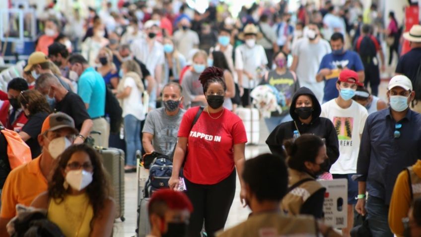 ¿Qué está pasando en Cancún? Todo lo que sabemos sobre el brote masivo de Covid-19