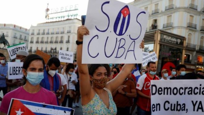 Muere hombre durante protestas en La Habana; niegan "estadillo social"