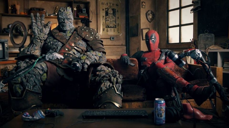 Korg y Deadpool. Foto: Captura