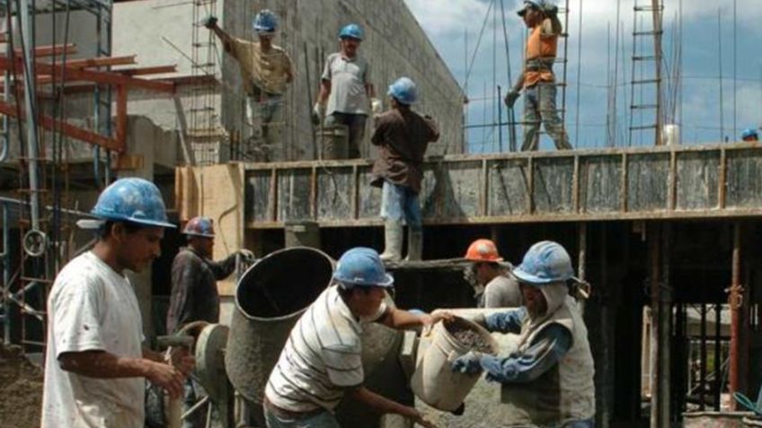 UNAM dará curso GRATIS para que ALBAÑILES se especialicen en lectura de planos; aquí los detalles