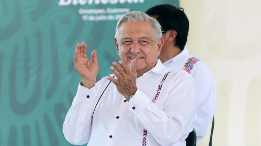 AMLO visita Guerrero y promueve enjuiciar a los expresidentes por "privatizar la educación"