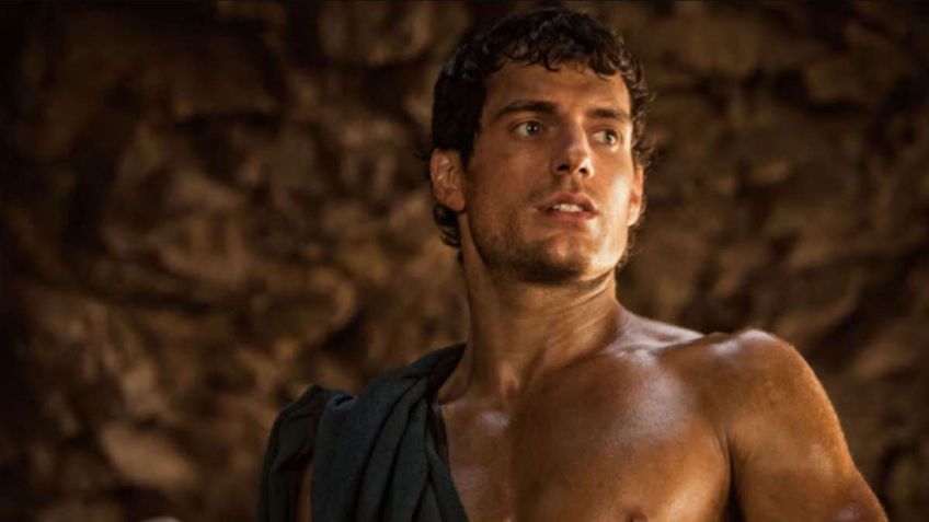 Henry Cavill confesó por qué no se siente cómodo haciendo escenas íntimas