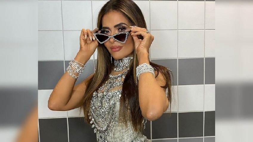 Gloria Trevi como los buenos vinos, luce HERMOSA en vestido de encaje