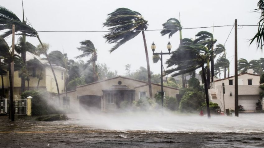 'Elsa' se convierte en huracán y pone en alerta a las islas del Caribe