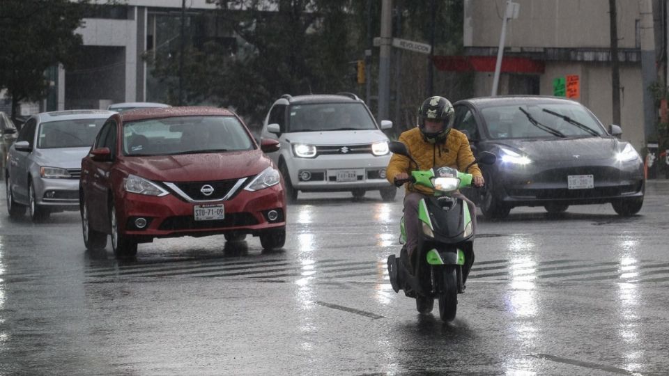 La tormenta tropical 'Celia' se desplazará al sur de las costas de Michoacán.