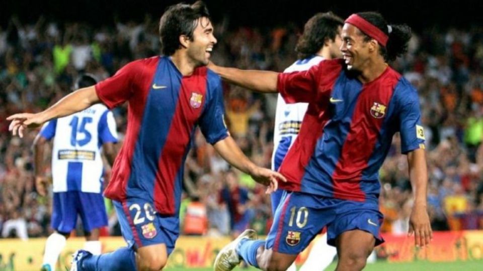 Ronaldinho y Deco, estrellas de los blaugranas. Foto: EFE