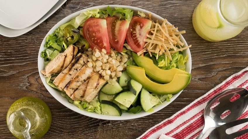 Ésta ensalada es el mejor desayuno; te explicamos por qué