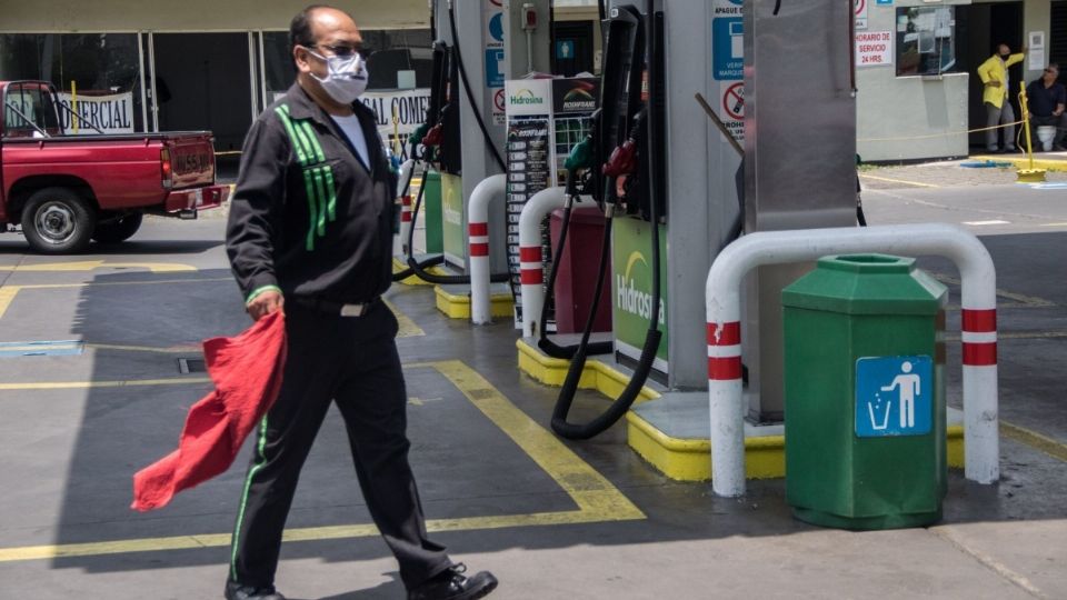 Pemex rechazó las especulaciones sobre este tema y agregó que el Gobierno Federal ha decidido que una parte de los recursos generados por el aumento de los precios internacionales del petróleo se utilicen con el fin de mantener el subsidio a los combustibles