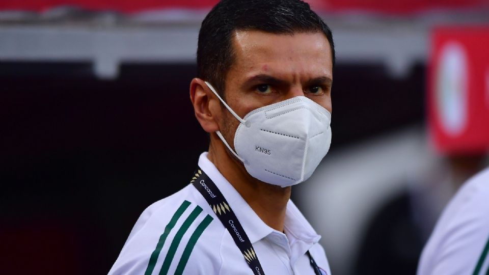 Lozano dejaría la tradición familiar en el mundo de la actuación para ser jugador de fútbol