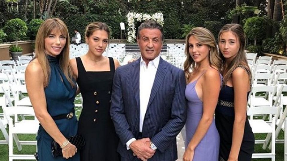 Sylvester Stallone siempre pasa tiempo valioso con su esposa y tres hijas, a quienes apoya en sus carreras como modelos e influencers. Foto: Especial