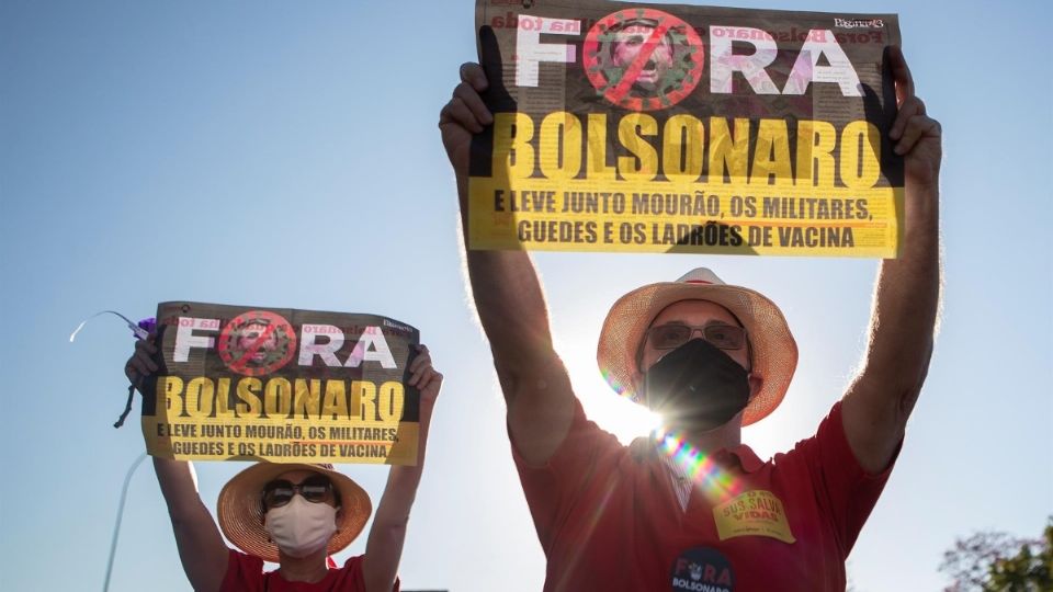 Brasileños muestran su descontento por Bolsonaro | EFE.