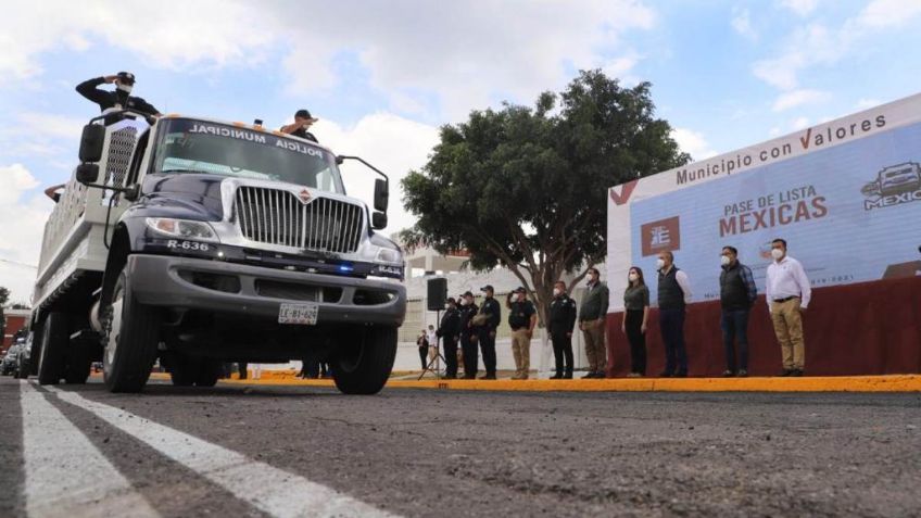 Policía de Ecatepec recibe camiones nuevos para auxiliar a la población