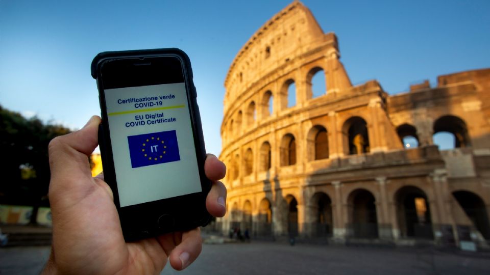 PASE LIBRE. El Green Pass es una herramienta digital de la UE para permitir a sus ciudadanos moverse libremente. Foto: Especial